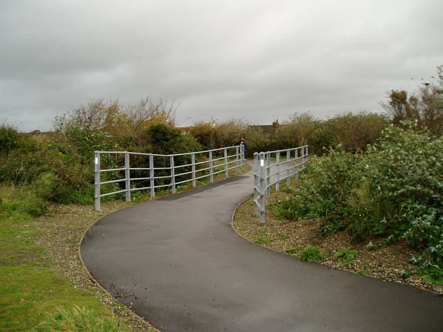 Hillside, Adur